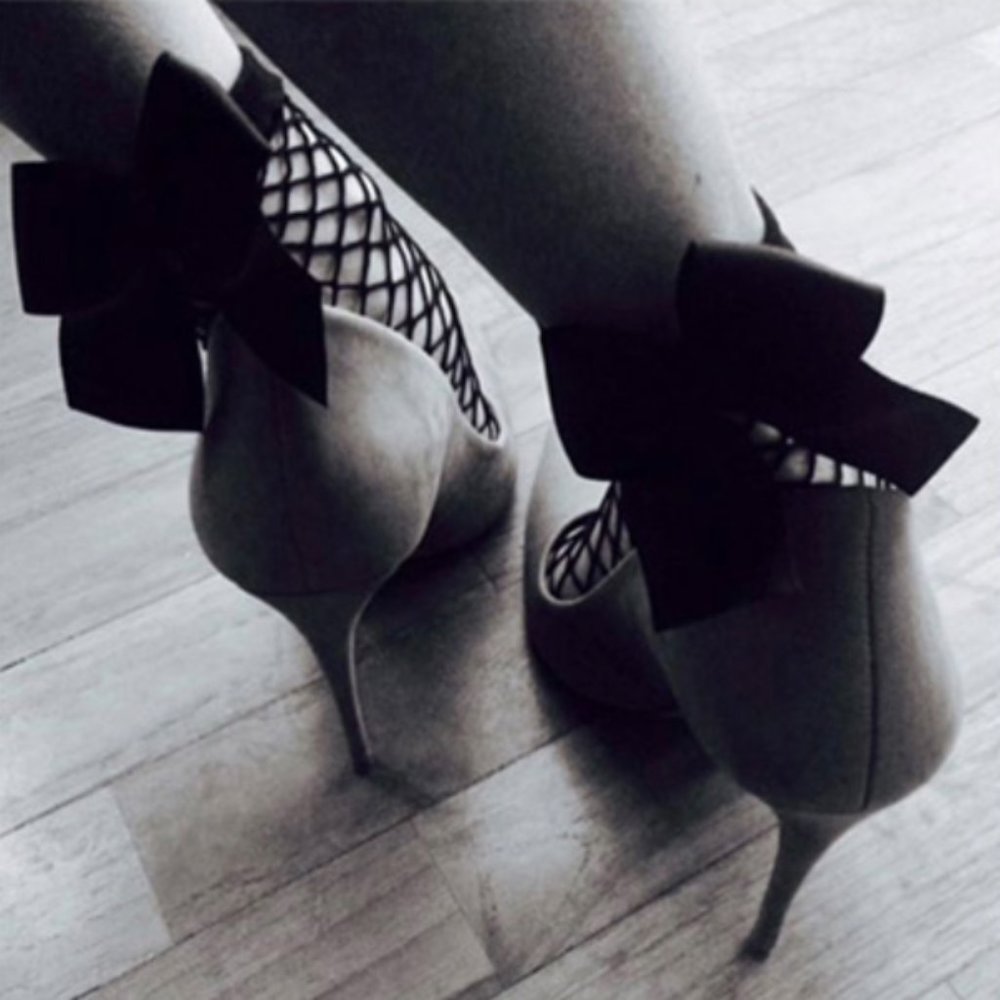 🎀 Cute Black Bow Ruffle Fishnet Mesh Ankle Socks - Picture 4 of 5